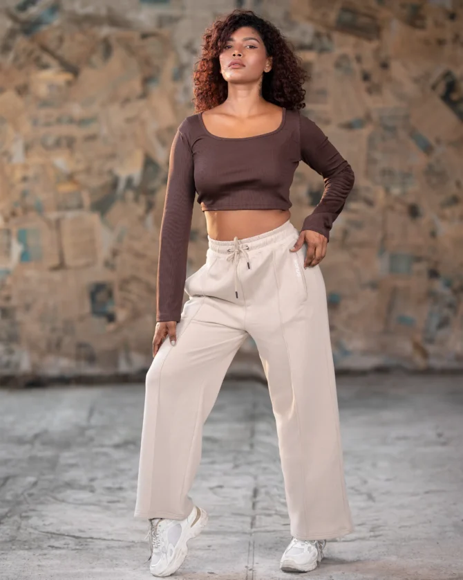 Basic Drawstring  waist Wide leg Sweatpants In Beige